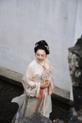 -一揽芳华汉服旗袍体验馆(拙政园店)