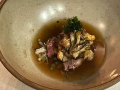 鸭清汤灰树花油封鸭腿-三嚥阁 La Villa Restaurant
