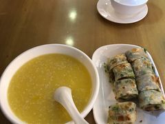 牛肉大葱卷饼-台北楚楚园馅饼粥(虹桥南丰城店)