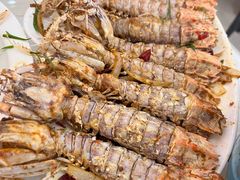 -覃记海鲜美食餐厅