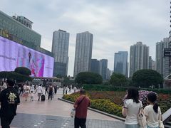 -观音桥步行街