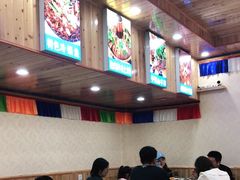 -乡土特色.冷锅鱼.牦牛肉汤锅