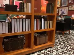 -西西弗书店&矢量咖啡(壹方购物中心店)