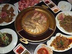 -猪啊牛呀羊啊铜盘烤肉(正大广场店)