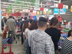 -卜蜂莲花(浦江城市生活广场店)