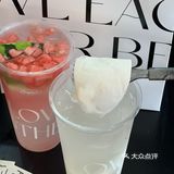 夏天当然要喝一杯BONJOUR的椰子水呀🥥