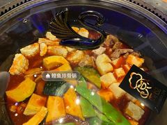 -山河屯铁锅炖·非遗东北菜(南山店)