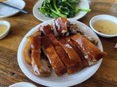 -四更周店烤乳猪