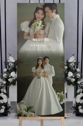 -现代经典婚纱摄影