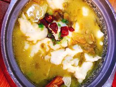 -周鱼小馆石锅酸菜鱼(活力汇店)