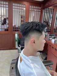 -尼特斯男士发型馆