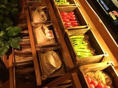 自助取餐区-云海肴·汽锅鸡·云南菜(天山百盛优客店)