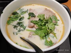 草本骨汤梅肉面-和府捞面(东方广场店)