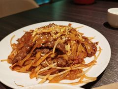 干炒牛河-鹊玥·粤菜小馆(汇智国际商业中心店)