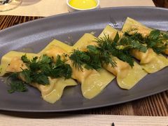 龙虾和虾仁饺子，柠檬和香草-Mercato莫卡多露台餐厅与酒吧(K11店)