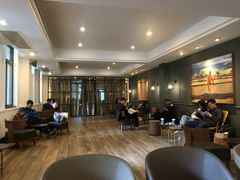 大堂-星巴克臻选(广州沙面店)