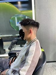 -不迫先生专业男士剪发
