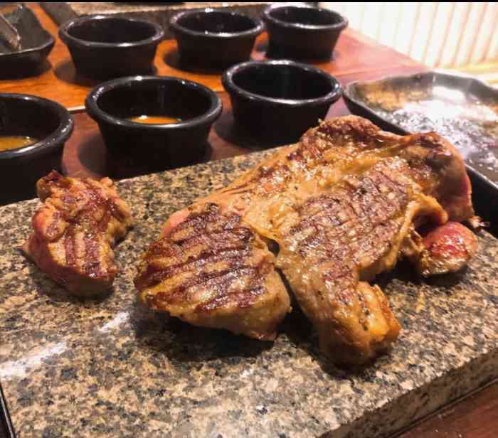 贝克石烧牛扒(海乐荟店)-"这家店位于禺山西路海乐荟商场4楼,位置好.