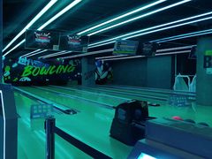 -世代星球·保龄球·镭战真人CS·团建(杨浦店)