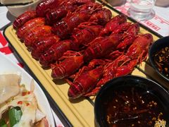 -肥肥虾庄·金牌油焖大虾(汉街SKP店)