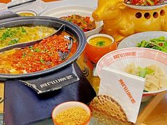 -阿瓦山寨·湘菜现炒·剁椒鱼头王(咸阳总店)