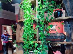 -大匠工房古船木艺术餐厅·猪肚鸡专门店(长白仙岛店)