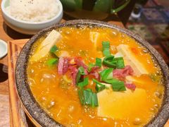 -云海肴·汽锅鸡·云南菜(天山百盛优客店)