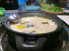 胡椒猪肚鸡火锅-大匠工房古船木艺术餐厅·猪肚鸡专门店(长白仙岛店)