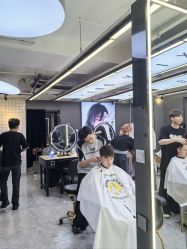 -藤野造型烫发染发