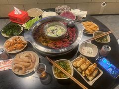 -洞亭火锅(防空洞总店)