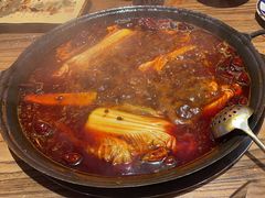 -旧街市鲜货老火锅(大光路店)