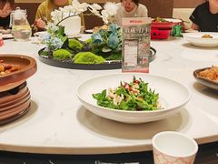 -阿瓦山寨·湘菜现炒·剁椒鱼头王(咸阳总店)