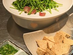 鸡油腊味炒豆苗-潮界(凯德晶萃店)