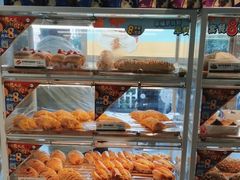 -85度C(生甜甜圈研究工坊·上海平凉店)