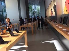-Apple零售店(华贸购物中心店)