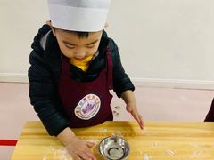 -爱婴堡呗早教中心(绿地·乐和城·壹天地时尚广场店)