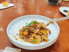-鹤鸣嘉印象饭店(东市场小区店)