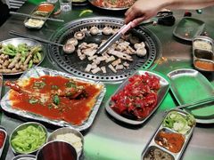 -马路牙子烧烤音乐酒馆(望京店)