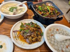 -东北人家铁锅炖(鞍山路店)