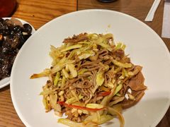 -黄泥岗·地道湖北菜(奥特莱斯店)