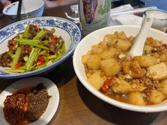 -富正毅三下锅·湘西韵味(天门山索道店)