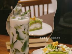 -C.Y Cafe