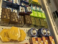 -好利来(上海长宁龙之梦店)