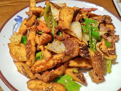-盾亚新疆餐厅(松江万达广场店)