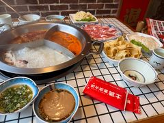 -山悦里 山野·鲜火锅(罗斯福广场店)