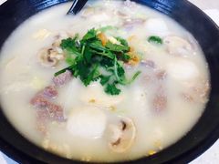 -鹿园鱼汤米线