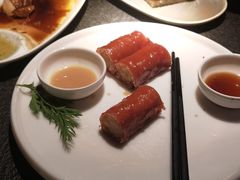-蝴蝶里·粤菜·点心(滨江龙湖店)