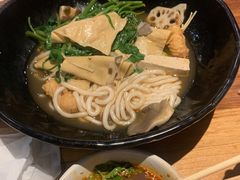 -万记麻辣烫国展总店