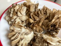 -毛辣果·贵州红酸汤牛肉火锅(西单店)