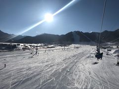 -丝绸之路山地度假区滑雪场